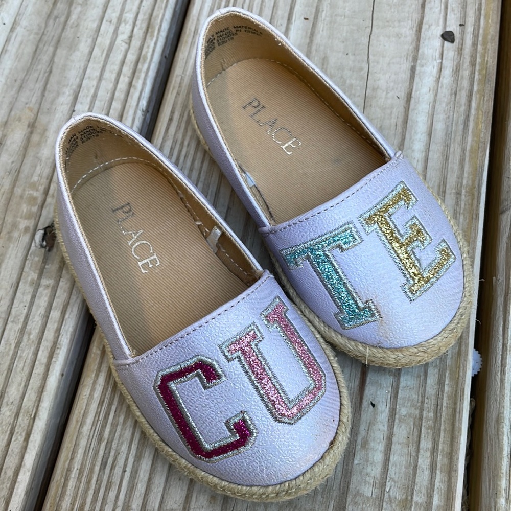 The Children’s Place “CUTE” Lilac Glitter Slip On Shoes Toddler Girls SZ 5T EUC